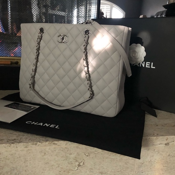 Chanel Timeless Tote - Picture 1 of 4